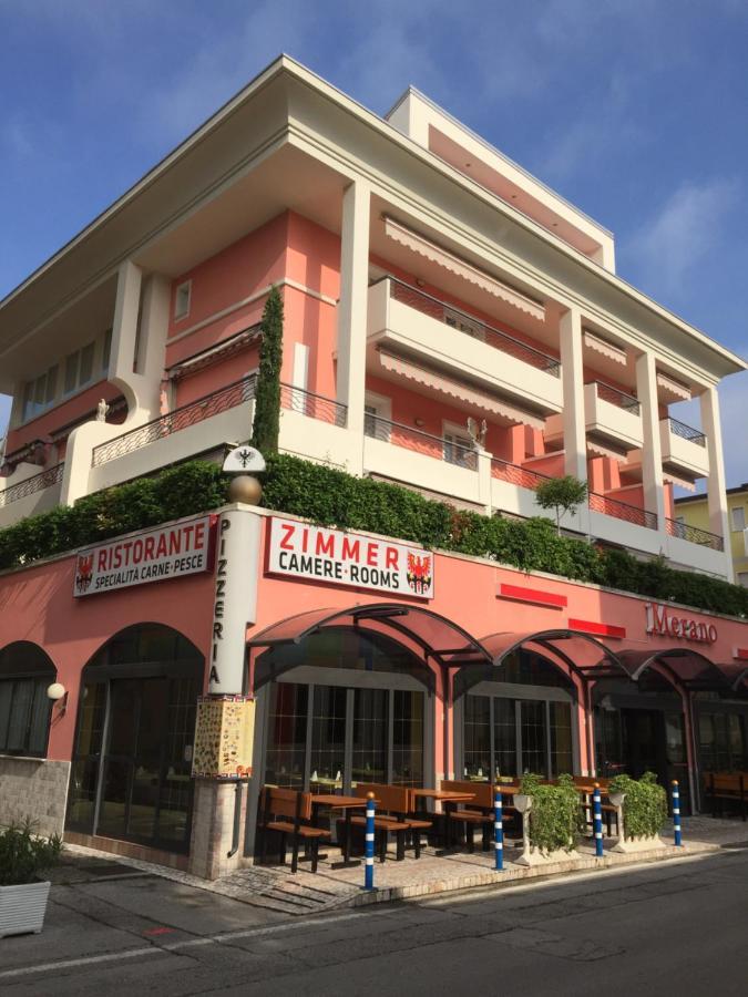 Casa&Ristorante Merano - Apartments Bibione Exterior foto